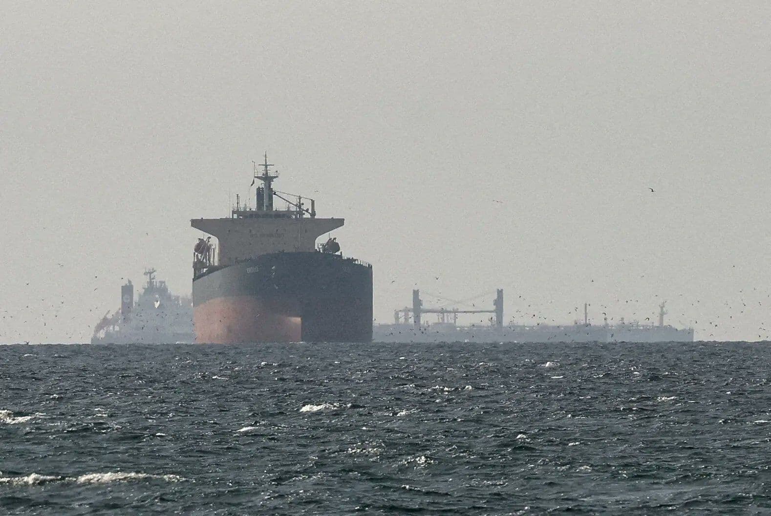 @Visegrád 24: Only one tanker and five dry bulk carriers have passed through the Strait of Hormuz in the past 24 hours, Reuters reports.