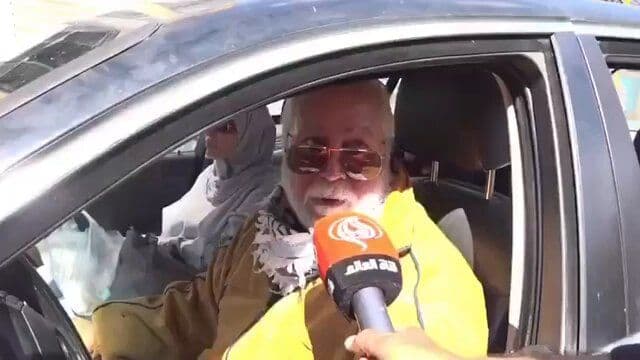 @Open Source Intel: WATCH 🔴
Hezbollah supporter in southern Lebanon:
“We will resist the Israeli threats and we will never flee.”
Seconds later, Israeli airstrikes began.
He ran for his life.