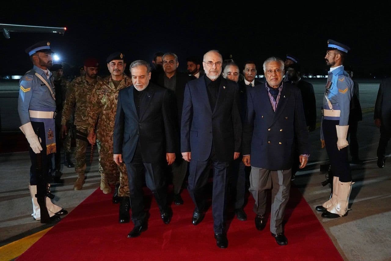 @Eli Afriat 🇮🇱: The delegation of the Islamic Republic of Iran has arrived in Pakistan.
Do you think we are heading for a ceasefire or just stalling for something bigger?