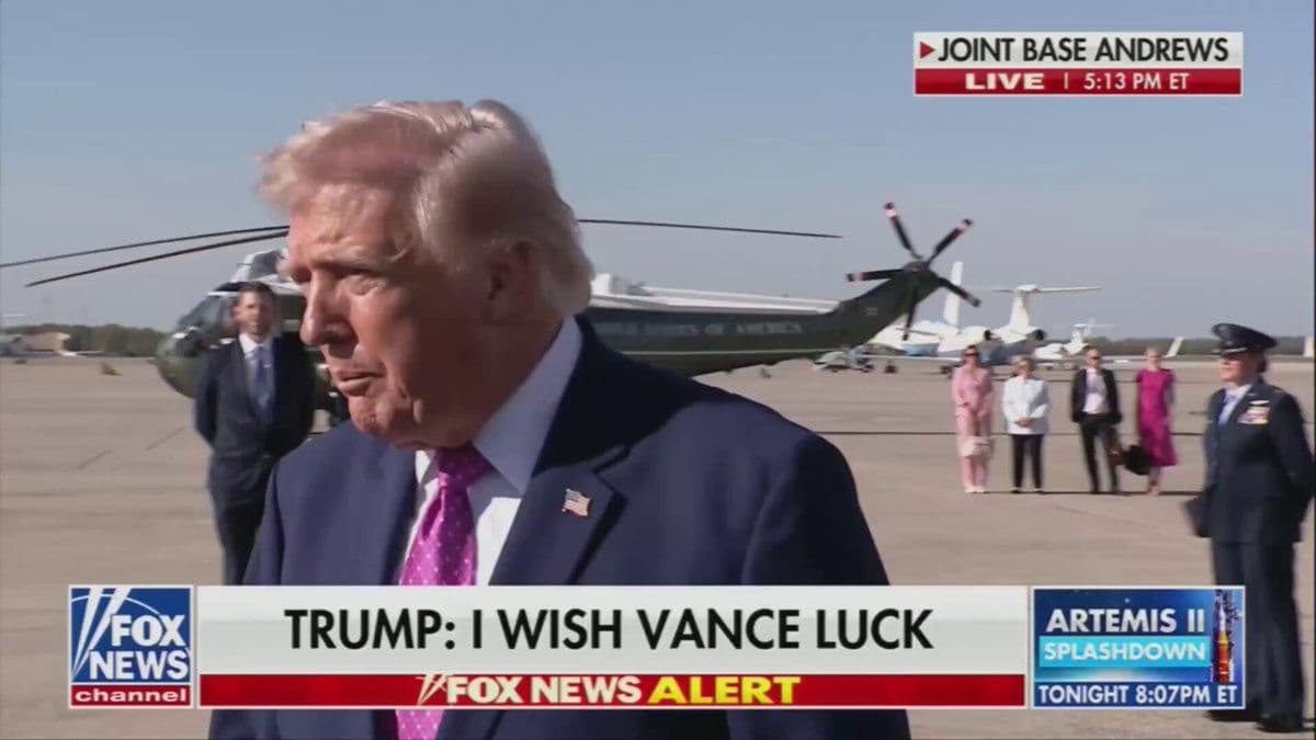 @🇮🇷LiveIranNews🇮🇱: 🚨🇺🇸🦀سوال خبرنگار: معامله خوب از نظر شما چیست؟
«بدون سلاح هستهای. این ۹۹٪ آن است. ما یک تغییر رژیم داشتیم که البته هدف ما نبوده»
«تنگه هرمز بزودی باز میشود»
«به یک طرح پشتیبان احتیاجی نداریم، با