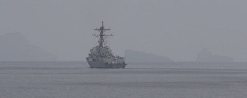 @Eli Afriat 🇮🇱: 🚨🇺🇸🇮🇷CENTCOM: Two warships transited the Strait of Hormuz and operated in the Gulf.
Trump announced that the US military has begun dismantling mines in the Strait.