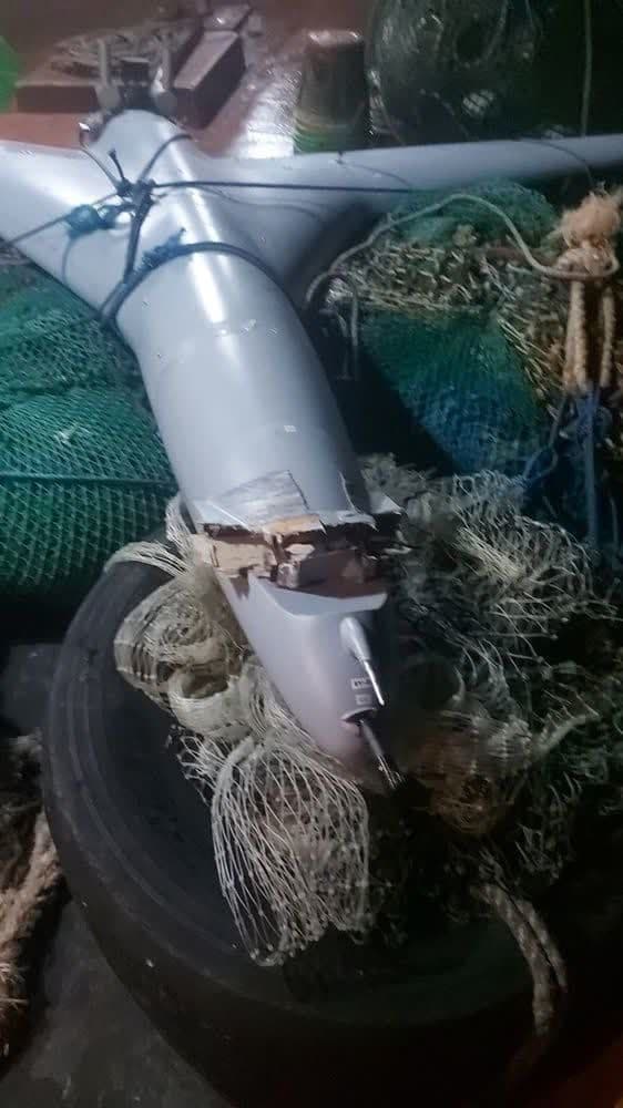 @Babak Taghvaee - The Crisis Watch: Yesterday in the Persian Gulf, an Iranian fisherman found an Israeli Orbiter X surveillance drone almost intact in the water. It was recovered and handed over to the IRGC Navy.
#OperationEpicFury #Op