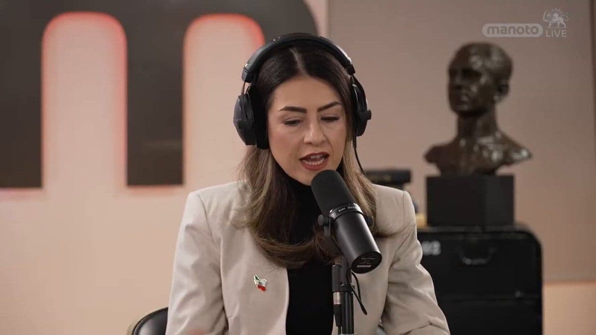 @اتاق خبر منوتو: تنگه هرمز؛
تبدیل تهدید جمهوری اسلامی به دامی علیه خودش
تینا قاضیمراد، سردبیر خبر در ارتباط با آغاز محاصره دریایی جمهوری اسلامی گفت انسداد دریایی در واقع یک عملیات جنگی است که مستقیماً شریانهای مال