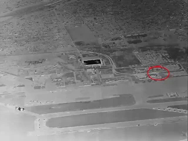 @Visegrád 24: 🇺🇦 SCALP cruise missiles and GBU-39 guided aerial bombs struck a warehouse of Russian strike drones near Donetsk Airport.
The video was published by the General Staff of the Armed Forces of Ukraine