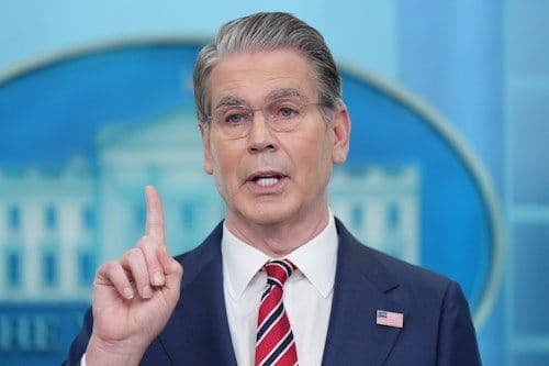 @🇮🇷LiveIranNews🇮🇱: ⚡🇺🇸🦀تشدید جنگ اقتصادی آمریکا علیه رژیم تروریستی جمهوری اسلامی؛ تحریمها معادل مالی بمباران/اسکات بسنت وزیر خزانهداری ایالات متحده اعلام کرد واشنگتن در حال افزایش فشار اقتصادی علیه رژیم تروریستی جم