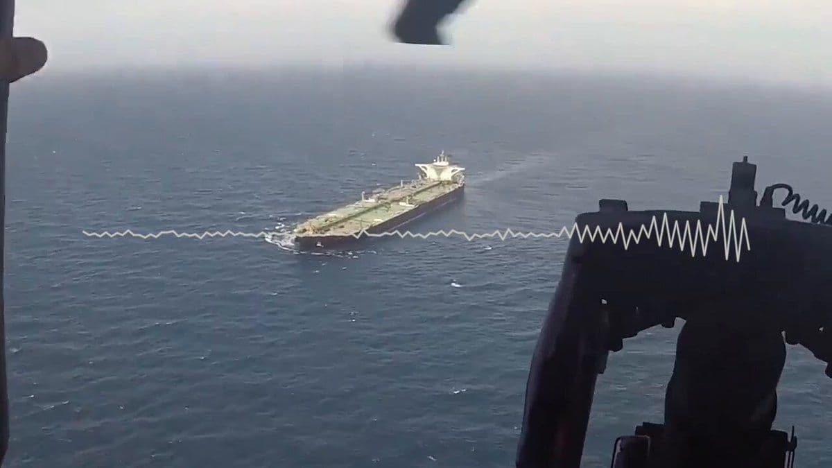 @U.S. Central Command: Audio🔊of a Sailor aboard USS Michael Murphy (DDG 112), with video from the guided-missile destroyer’s embarked helicopter flying over the Gulf of Oman, as the U.S. Navy diverts a merchant vessel whil