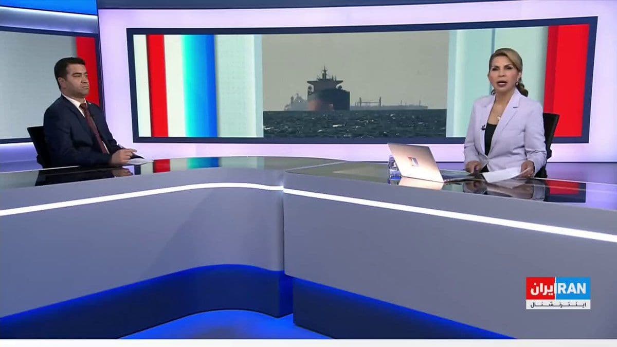 @ايران اينترنشنال: در حالی که بحران اقتصادی ایران در سایه جنگ و سرکوب شهروندان رو به وخامت است، مسعود پزشکیان گفت: «وقتی میایستیم و میجنگیم، باید عوارض و سختیهای جنگ را نیز بپذیریم و تحمل کنیم.»
گفتوگو با آرش آزرمی