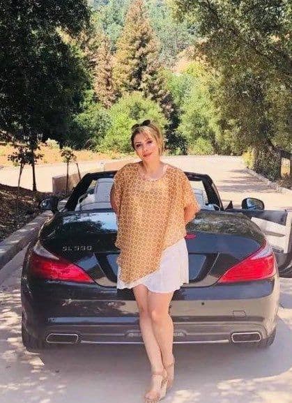 @Masih Alinejad 🏳️: A 44 years old Shamim Mafi, 44, of Woodland Hills was detained on Saturday night by the US federal agents, in Los Angeles for helping the Iranian regime move drones, bombs, and ammunition to Africa, i