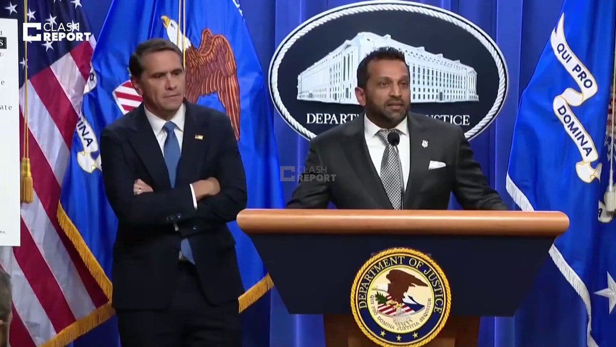 @آی دی منبع باز: جون کری، سفیر اسبق ایالات متحده:
«نتنیاهو نیز مورد جنگ ایران را به ما ارائه داد. پاسخ این بود که نه. پیشبینی میشد تغییر رژیم، اینکه مردم قیام کنند. هیچکدام اتفاق نیفتاد.»