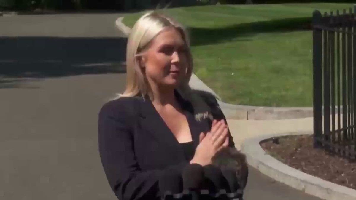 @Open Source Intel: Press Secretary on Iran:
"There's a ceasefire with the military and kinetic strikes, but Operation Economic Fury continues… we are completely strangling their economy through this blockade. They're l