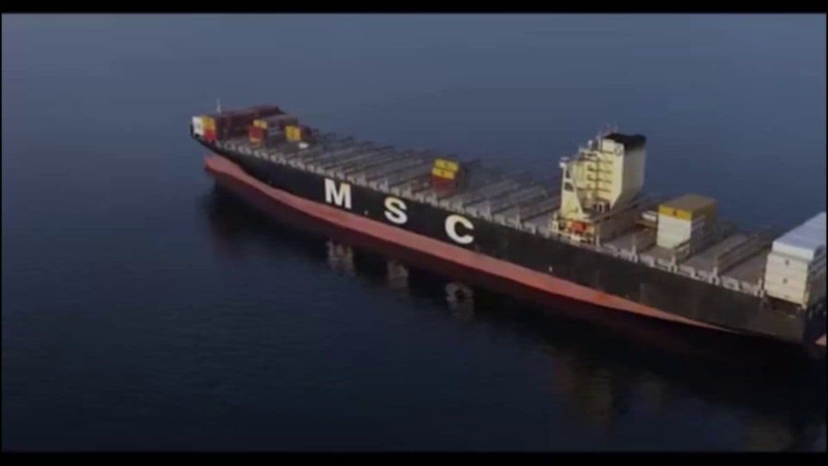 @Visegrád 24: Iran releases footage of its forces boarding and seizing two MSC vessels near the Strait of Hormuz today