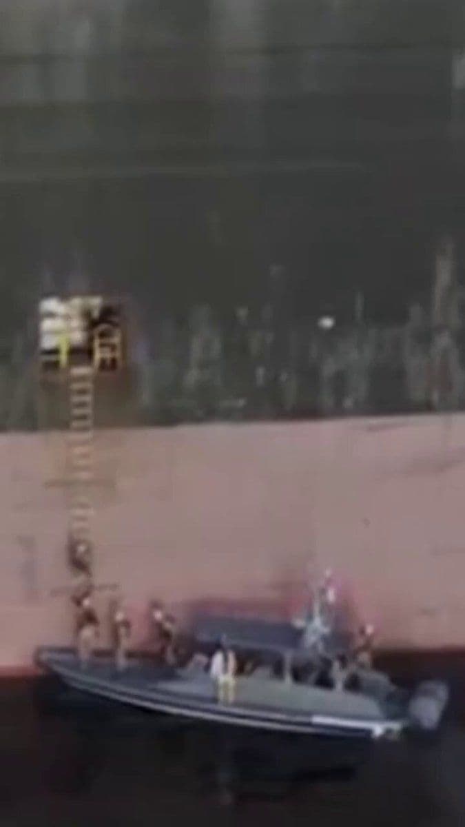 @Open Source Intel: Iranian state TV airs footage of soldiers boarding two container ships in the Strait of Hormuz.