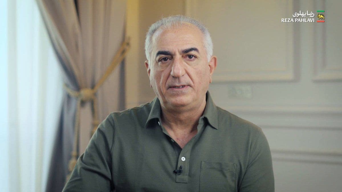 @Visegrád 24: Crown Prince @PahlaviReza slams the Western mainstream media for ignoring the Iranian people’s fight for freedom and the sacrifices made by 40 000+ anti-regime protesters in January.
He thinks it’s c
