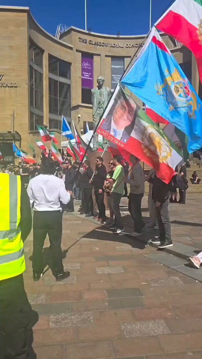 @Goldie Ghamari | گلسا قمری 🇮🇷: The amazing Iranian-Scottish community held a demonstration in Glasgow today, raising awareness about the lack of internet, propaganda and executions in occupied Iran. They're playing @BarbodMeliMusic