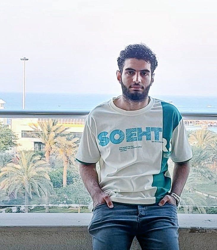 @🇮🇷LiveIranNews🇮🇱: 🚨Don’t stop talking about Iran
A 23 year old student, Fariborz Kohanzad from Sharif University, just got grabbed by regime forces.
Yeah, grabbed. No warning, no transparency, just taken.
Before thi