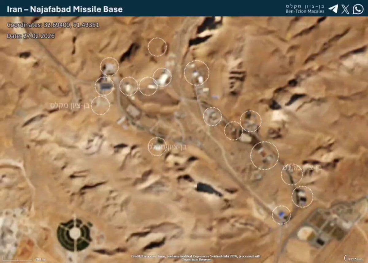 @🇮🇷LiveIranNews🇮🇱: ⚡🇺🇸🇮🇱🦀 Heavy Destruction of IRGC Missile Base in Najafabad Under Attack Strikes/Images released show that the "Khatam al-Anbiya" missile base, affiliated with the terrorist group IRGC in Najafaba