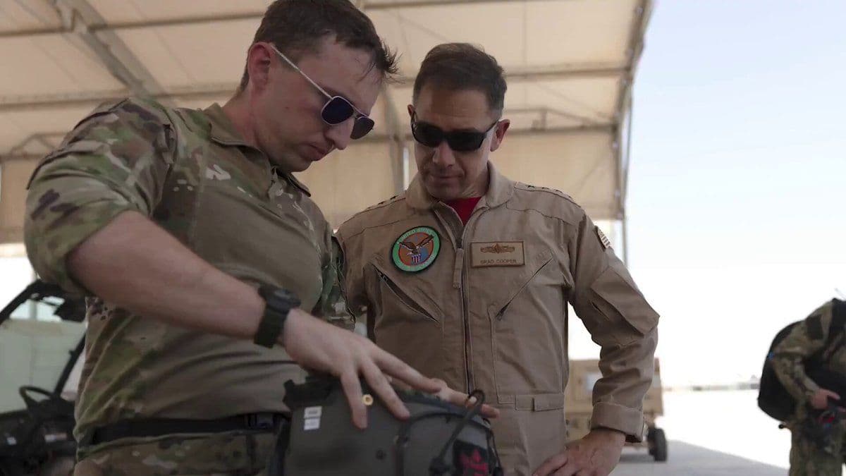@Open Source Intel: Adm. Brad Cooper in an Apache over the Strait of Hormuz.
The CENTCOM commander toured two Navy ships in the Arabian Sea ahead of the U.S. military's Project Freedom launch.