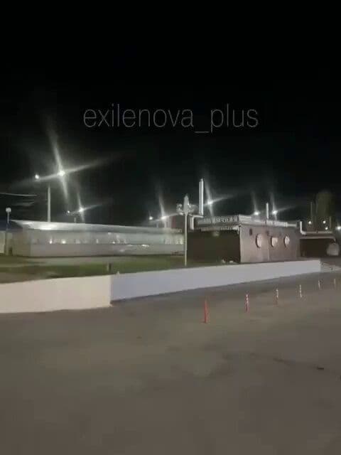 @Open Source Intel: Footage of a Ukrainian Flamingo heavy cruise missile hitting Russia's VNIIR-Progress military electronics plant.