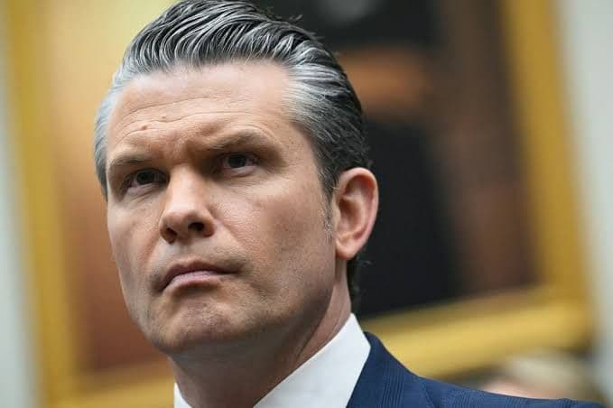 @Open Source Intel: Hegseth:
Hundreds of ships in Gulf now lining up to transit the Strait of Hormuz