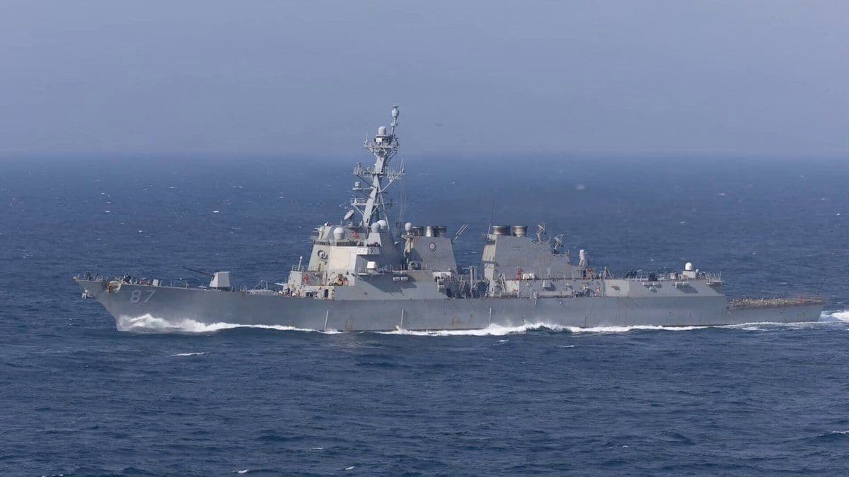 @U.S. Central Command: Photos of USS Truxton (DDG 103), USS Rafael Peralta (DDG 115), and USS Mason (DDG 87) operating in the Middle East. The three destroyers are currently sailing in the Arabian Sea supporting the blockad