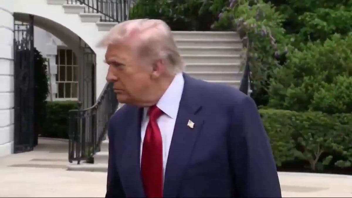 @Open Source Intel: Reporter: You announced the three-day ceasefire in the Ukraine-Russia war. Do you anticipate that would be any longer than three days?
U.S. President Donald Trump: "It could be. I mean, it could be.