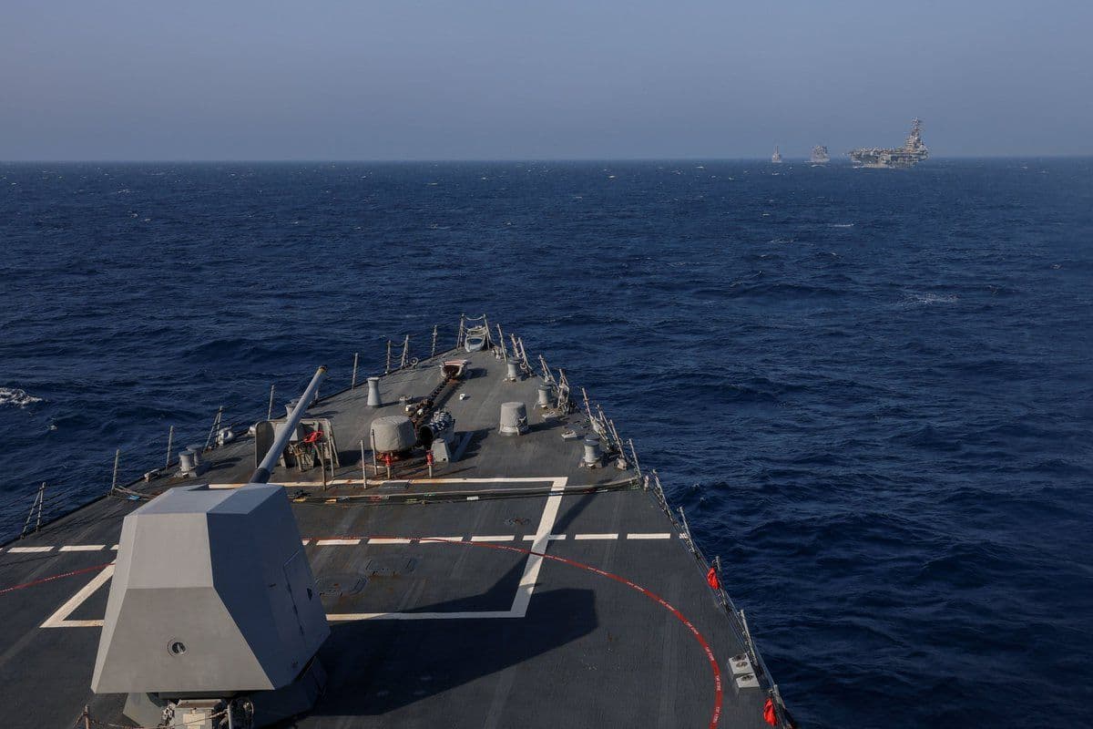@Open Source Intel: 20+ U.S. warships.
61 Iranian linked vessels redirected.
4 disabled.
The Persian Gulf.
-Centcom