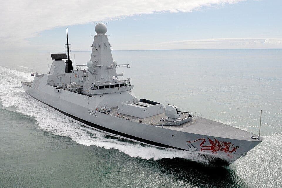 @✡︎𝐋𝐢𝐯𝐞𝐈𝐫𝐚𝐧𝐍𝐞𝐰𝐬🇮🇷🇮🇱: ⚡🇬🇧🦀Britain's Advanced Type 45 Destroyer Heads to Strait of Hormuz/Britain has dispatched one of its advanced Type 45 Dragon-class destroyers toward the Strait of Hormuz; a vessel equipped with NSM