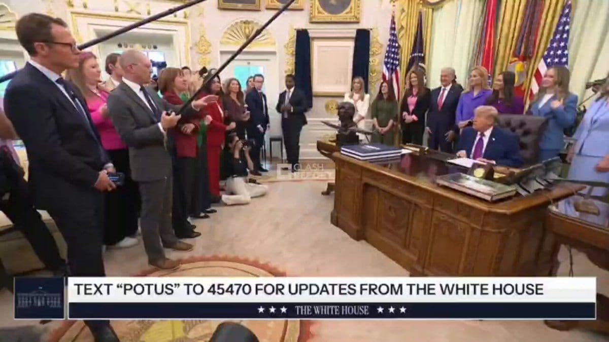 @Eli Afriat 🇮🇱: 🚨🇺🇸🇮🇷Headlines from President Trump's press conference in the last hour:
The ceasefire (with Iran) is artificially ventilated and in a critical condition.
The Iranian leadership is made up of