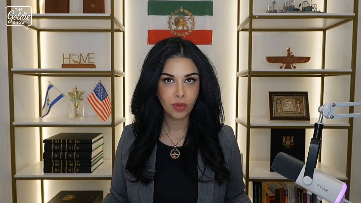 @Goldie Ghamari | گلسا قمری 🇮🇷: Why did President Trump reject the latest peace deal from the Islamic Regime occupying Iran?
I believe it's because President Trump is not interested in keeping the Islamic Regime around.
Full video