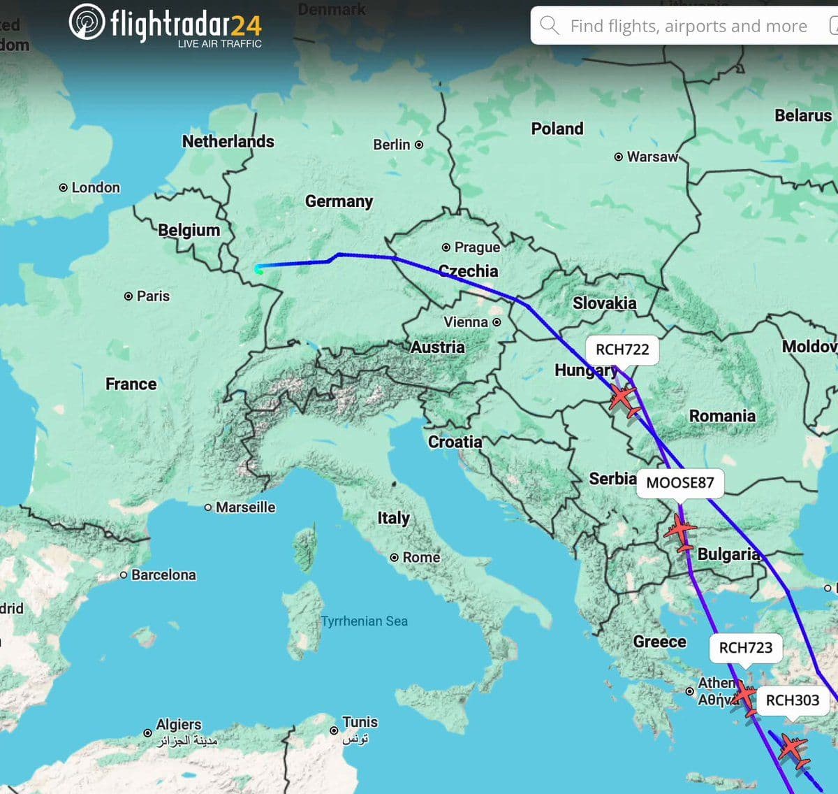 @WarMonitor🇺🇦🇬🇧: Watch as American airforce aircraft have to fly around Austrian airspace today as the ban on US military overflights related to the Iran war continues.