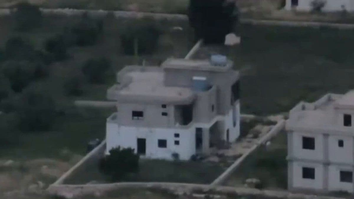 @✡︎𝐋𝐢𝐯𝐞𝐈𝐫𝐚𝐧𝐍𝐞𝐰𝐬🇮🇷🇮🇱: ⚡🇮🇱🇱🇧The Israeli army targeted 25 positions of the terrorist group Hezbollah in southern Lebanon over the past 24 hours/reports indicate that Israeli Air Force fighter jets bombed at least 25 poin