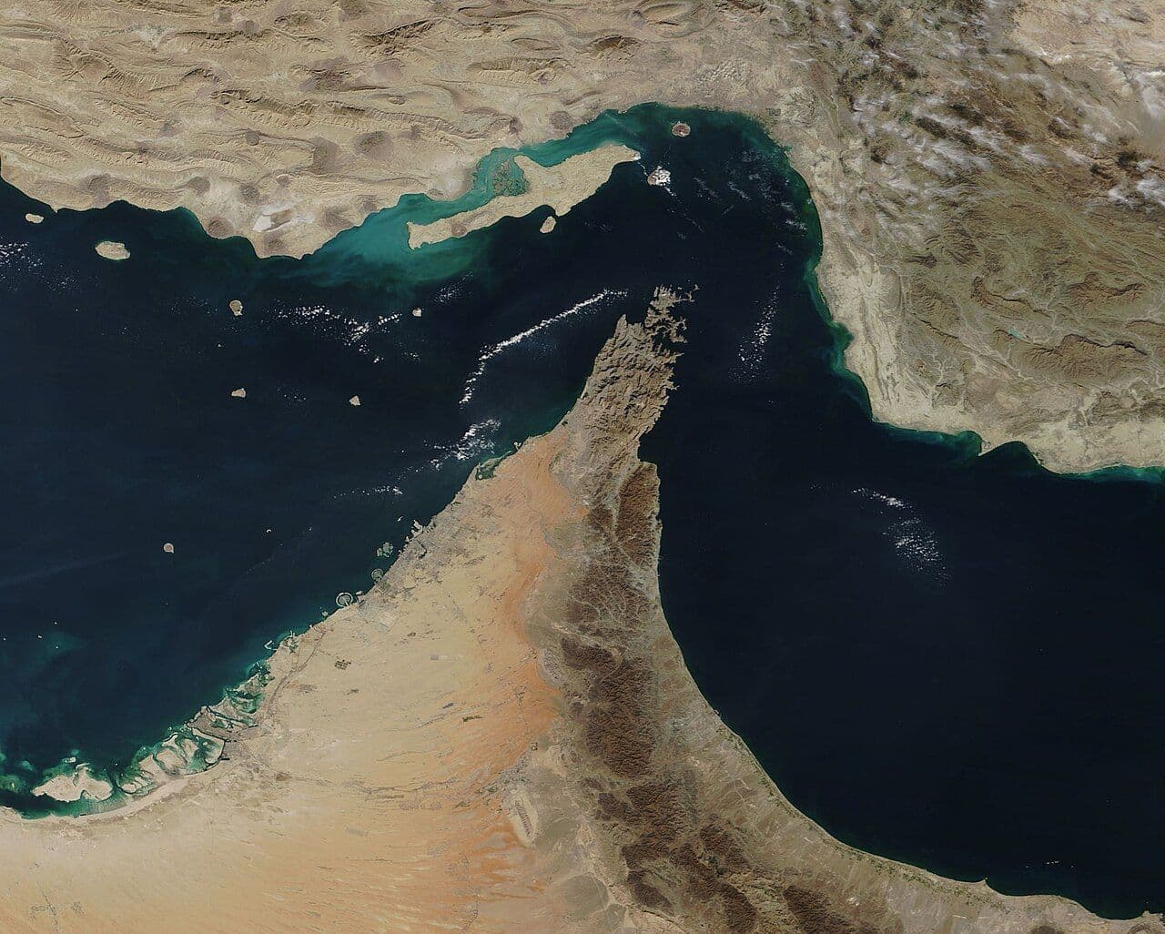 @✡︎𝐋𝐢𝐯𝐞𝐈𝐫𝐚𝐧𝐍𝐞𝐰𝐬🇮🇷🇮🇱: ⚡🇺🇸🦀گروهک تروریستی سپاه پاسداران مدعی شد ۳۵ کشتی در ۲۴ ساعت گذشته با هماهنگی نیروهای دریایی این گروه تروریستی از تنگه هرمز عبور کردهاند/نیروی دریایی گروهک تروریستی سپاه پاسداران اعلام کرد طی ۲۴ سا