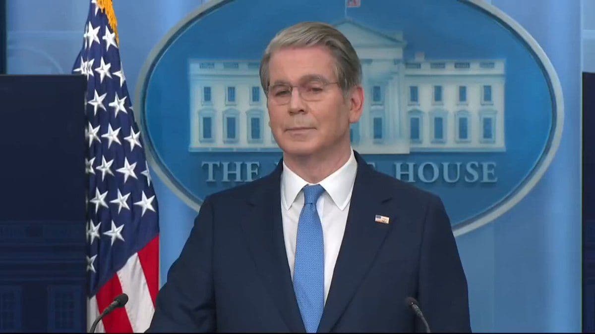 @✡︎𝐋𝐢𝐯𝐞𝐈𝐫𝐚𝐧𝐍𝐞𝐰𝐬🇮🇷🇮🇱: ⚡🇺🇸🦀In response to a question about the possibility of extending the 60-day ceasefire and continuing nuclear negotiations, U.S. Treasury Secretary Scott Bessent emphasized that President Trump has