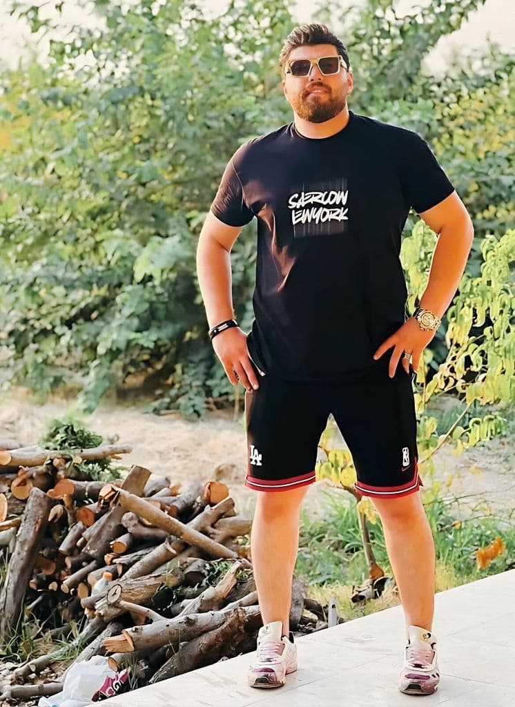 @✡︎𝐋𝐢𝐯𝐞𝐈𝐫𝐚𝐧𝐍𝐞𝐰𝐬🇮🇷🇮🇱: 🚨Don’t stop talking about Iran.
Ali Ataei was 27. He had money, a good life, comfort. But he still went out into the streets for freedom. That alone should tell you how unbearable life under the Isla