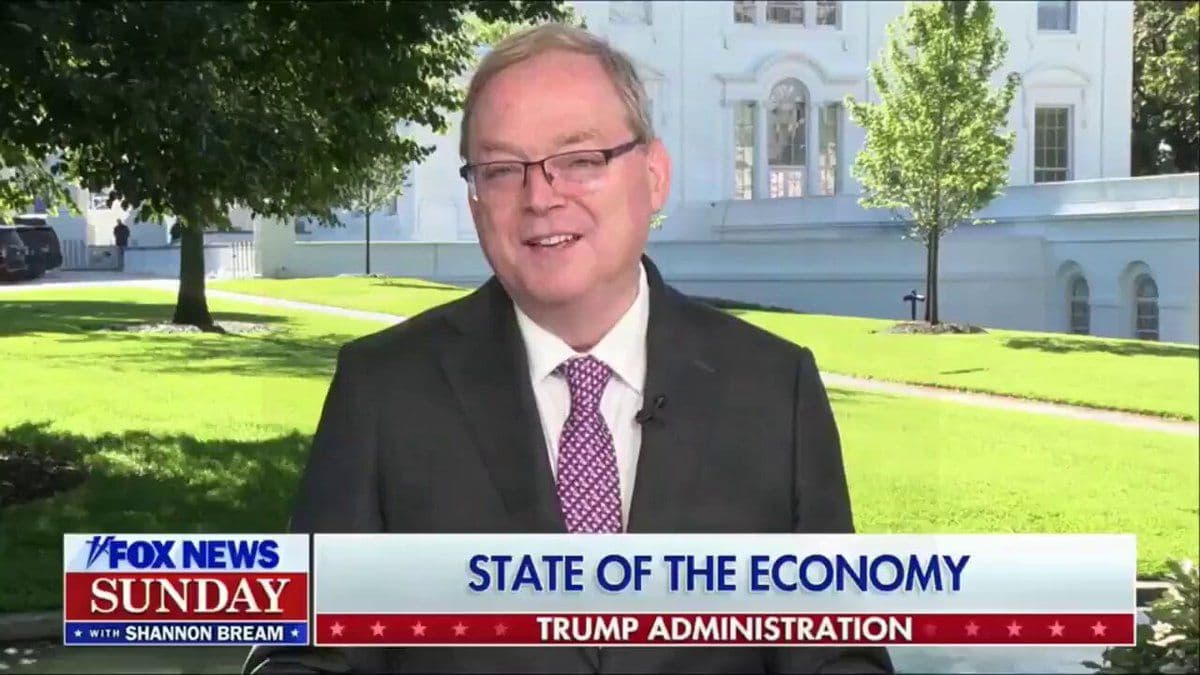 @Open Source Intel: NEC Director Kevin Hassett:
“Real incomes are soaring. If you look at real wage data, then the typical American family has gained about $3,000 since Trump took office… for mining workers, their real
