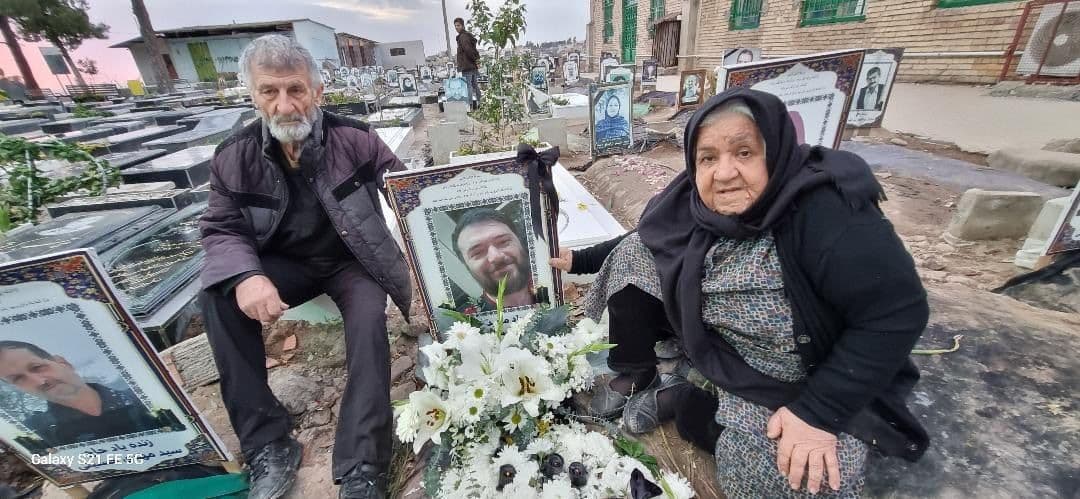 @✡︎𝐋𝐢𝐯𝐞𝐈𝐫𝐚𝐧𝐍𝐞𝐰𝐬🇮🇷🇮🇱: 🚨Don’t stop talking about Iran.
Majid Farrokhzad Turkghazalbashi was 37 years old. A father of a 5 year old child. On January 8, in Tehran’s Pirouzi district, Islamic Republic forces shot him directl