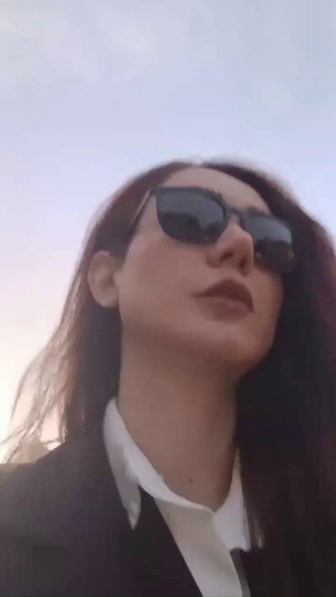 @✡︎𝐋𝐢𝐯𝐞𝐈𝐫𝐚𝐧𝐍𝐞𝐰𝐬🇮🇷🇮🇱: 🚨PRAWDZIWY ZREPORTOWANY Z OKUPOWANEGO IRANU: „ZAPLECZISZCZAJ SIŁY”.
To video zostało wyprowadzone z Iranu przez kobietę ryzykującą życie, aby świat wreszcie mógł zobaczyć, co naprawdę się dzieje za zasłoną ciemności islamskiej