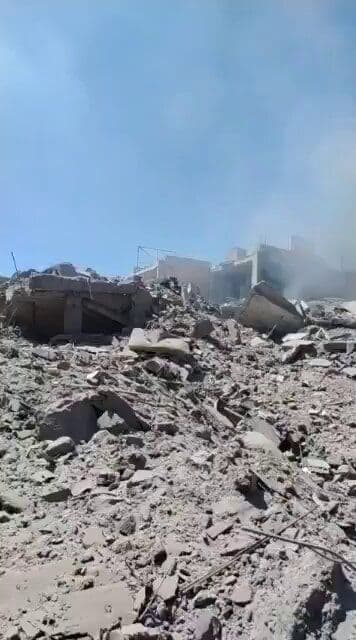 @✡︎𝐋𝐢𝐯𝐞𝐈𝐫𝐚𝐧𝐍𝐞𝐰𝐬🇮🇷🇮🇱: ⚡🇱🇧🇮🇱حزبالله را زنده نمیگذاریم/ویرانی در تبنین پس از موج حملات هوایی اسرائیل/تصاویر منتشرشده از شهر تبنین در جنوب لبنان، خسارات گسترده بر جای مانده از چندین حمله هوایی اسرائیل را نشان میدهد. ای