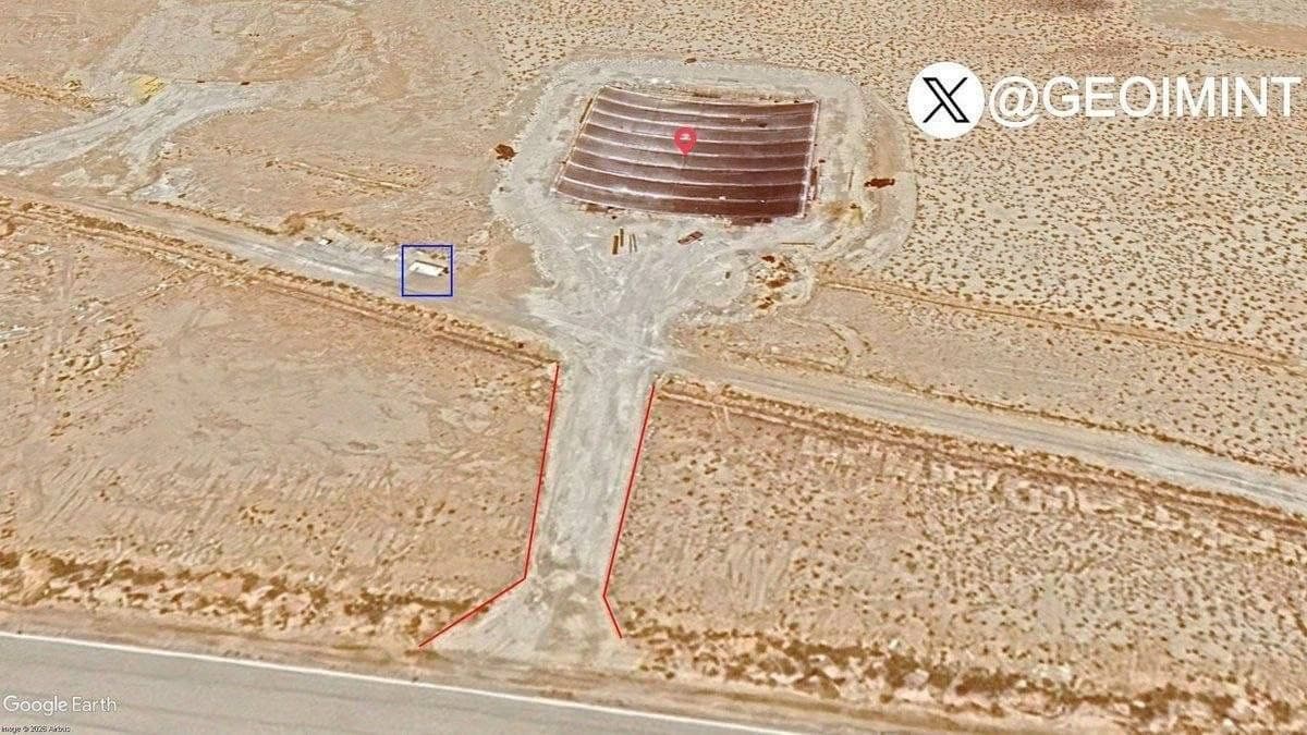 @✡︎𝐋𝐢𝐯𝐞𝐈𝐫𝐚𝐧𝐍𝐞𝐰𝐬🇮🇷🇮🇱: ⚡️🇺🇸🦀حمله شبانه آمریکا به انبارهای پهپادی رژیم تروریستی جمهوری اسلامی/نیروهای آمریکایی شامگاه گذشته چندین انبار نگهداری پهپاد و مراکز راداری رژیم تروریستی جمهوری اسلامی را در سواحل جنوبی ایران هدف