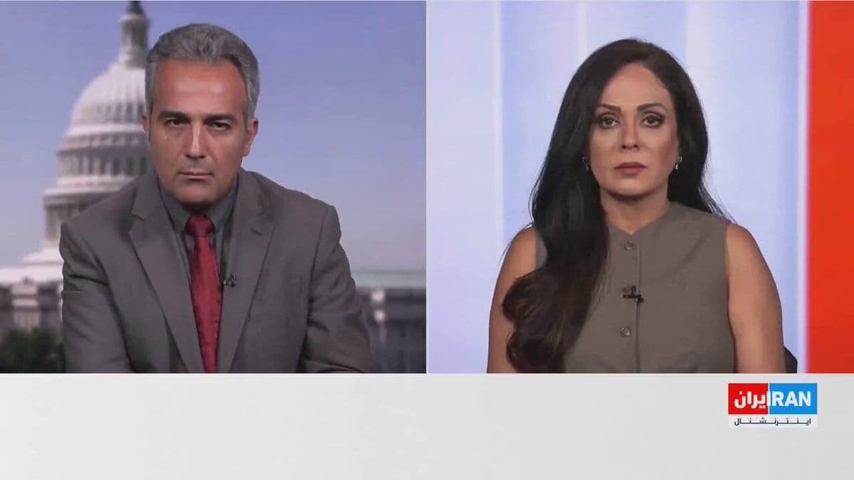 @ايران اينترنشنال: مرکز مشترک اطلاعات دریایی اعلام کرد در پی حوادث اخیر در تنگه هرمز، سطح تهدید امنیتی را افزایش داده است.
همزمان، رسانههای حکومتی ایران گزارش دادند سپاه پاسداران به سمت کشتیهایی که از مسیرهای مورد تا