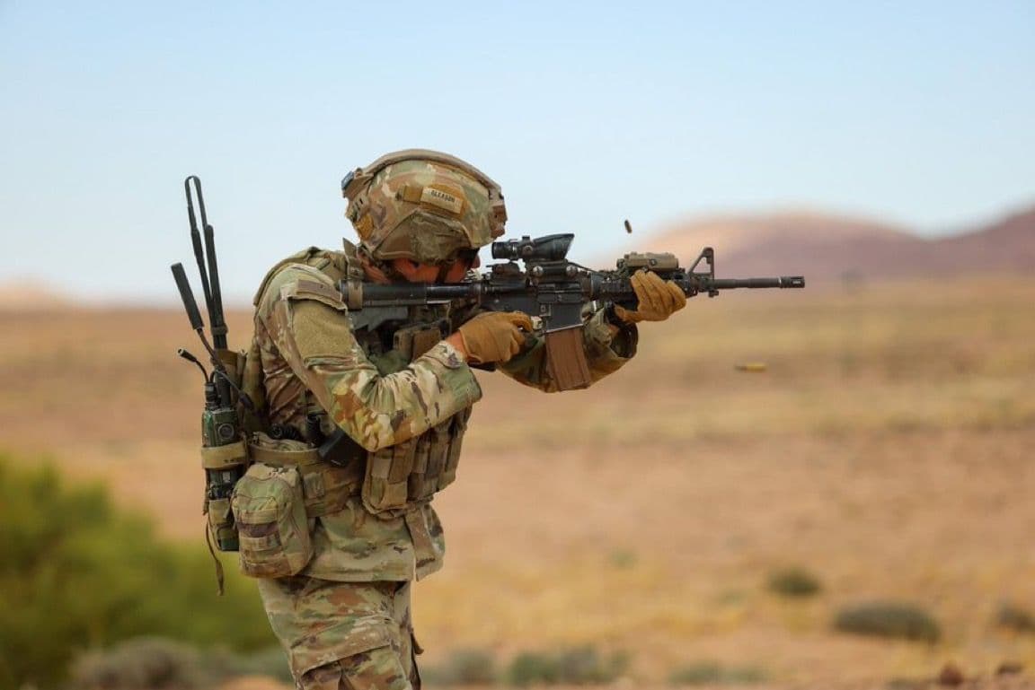 @Open Source Intel: U.S. Central Command (CENTCOM):
"A U.S. Army paratrooper conducts small arms training in the Middle East. This training keeps Soldiers combat ready by improving weapons proficiency and accuracy."