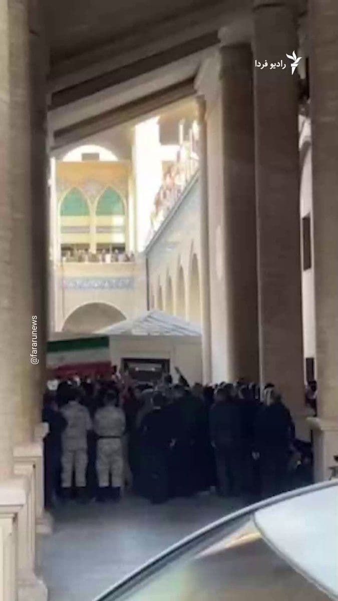@RadioFarda|راديو فردا: بیش از چهار ماه پس از آغاز حملات آمریکا به ایران که در نخستین روز به کشتهشدن علی خامنهای رهبر پیشین جمهوری اسلامی و گروهی از همراهان و اعضای خانوادهاش منجر شد، مقامهای حکومت برنامههای ویژۀ تشییع