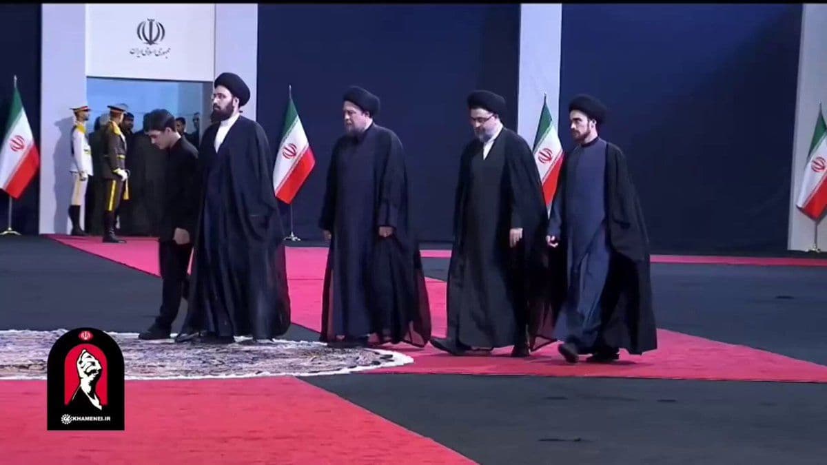 @Open Source Intel: Iran reportedly gave every delegation at Khamenei's funeral a Quranic verse aimed straight at them.
Saudi Arabia: two armies in battle, one believing, one not.
Türkiye: fighters above those who "si