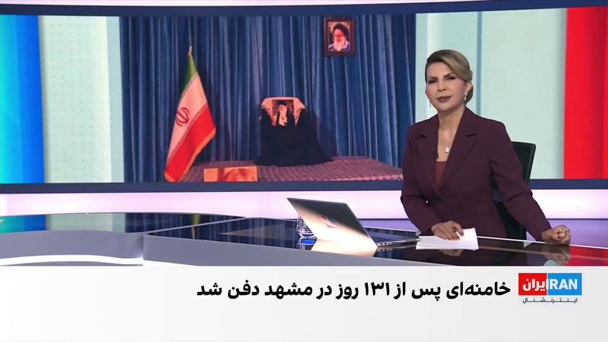 @ايران اينترنشنال: علی شیرازی، عضو تحریریه ایراناینترنشنال، گفت شعار دادن علیه شاهزاده رضا پهلوی در مراسم حکومتی دفن علی خامنهای، نشان میدهد جمهوری اسلامی او را آلترناتیو خود میداند، به همین دلیل طرفداران حکومت علیه