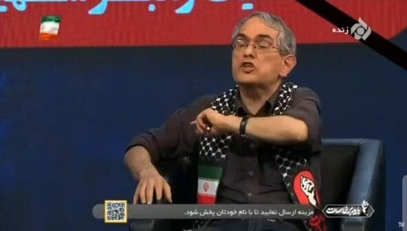 @✡︎𝐋𝐢𝐯𝐞𝐈𝐫𝐚𝐧𝐍𝐞𝐰𝐬🇮🇷🇮🇱: ⚡🇺🇸🦀Zarneshan: Threat of Closing the Strait of Hormuz Has Lost Its Deterrent Effect/Amirhossein Zarneshan, an expert from the regime's terrorist Islamic Republic Broadcasting Corporation, said that