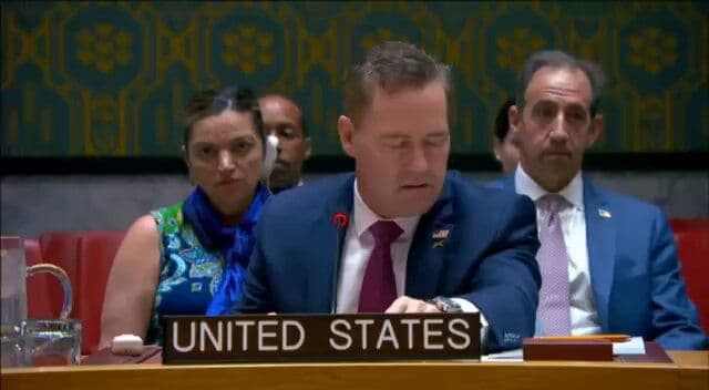 @✡︎𝐋𝐢𝐯𝐞𝐈𝐫𝐚𝐧𝐍𝐞𝐰𝐬🇮🇷🇮🇱: 🚨🇺🇸🦀
مایک والتز، سفیر ایالات متحده در سازمان ملل: حوثیها یک سازمان تروریستی وابسته به تهران هستند و روشها و تاکتیکهای خود را از گروه تروریستی سپاه پاسداران آموختهاند. هر زمان رژیم تروریستی جمه