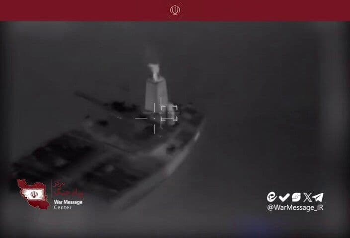 @✡︎𝐋𝐢𝐯𝐞𝐈𝐫𝐚𝐧𝐍𝐞𝐰𝐬🇮🇷🇮🇱: 🌊🦀🚨
The terrorist group IRGC has released a video of an attack on an oil tanker near the Strait of Hormuz/The terrorist group IRGC has published images that, according to the group, show an attack
