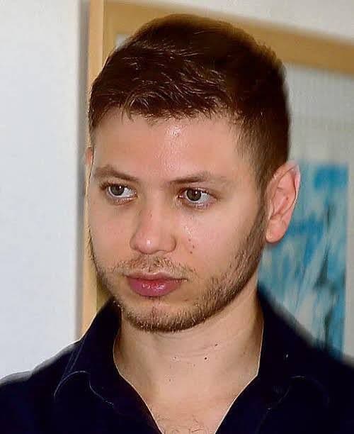 @Eli Afriat 🇮🇱: Report: After Khamenei's assassination, a Hezbollah cell attempted to assassinate Yair Netanyahu at his home in Miami.
The Shin Bet and Mossad foiled the attempt at the last minute after the cell ha
