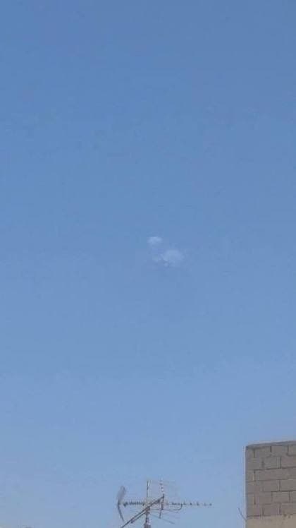 @✡︎𝐋𝐢𝐯𝐞𝐈𝐫𝐚𝐧𝐍𝐞𝐰𝐬🇮🇷🇮🇱: 🚨🇰🇼🦀
Images of the interception and destruction of missiles and drones of the terrorist IRGC by Kuwaiti air defense have just been released/In these images, Kuwaiti air defense systems are seen in