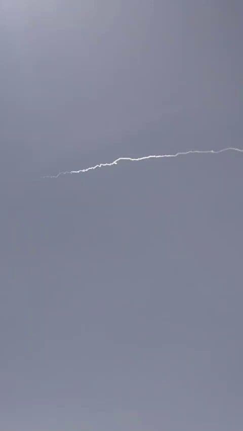 @Babak Taghvaee - The Crisis Watch: BREAKING: The IRGC Aerospace Force has just launched several precision-guided ballistic missiles from its Al-Ghadir underground missile base in Yazd, central Iran, targeting air bases hosting U.S. mil